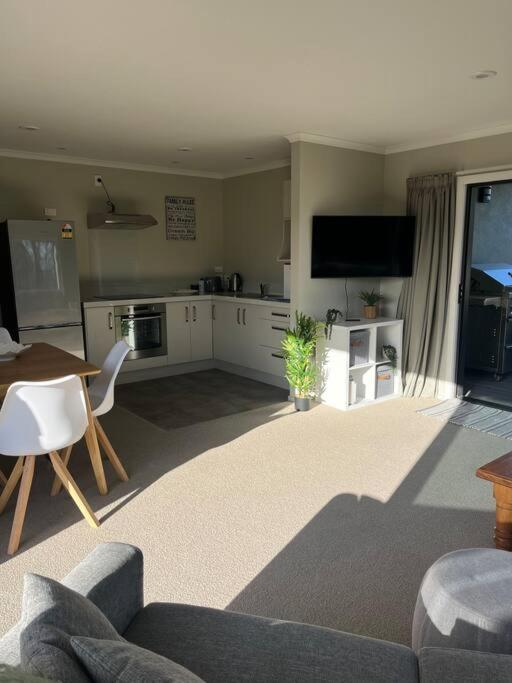 Smiths Place Lago Lago Taupo Exterior foto